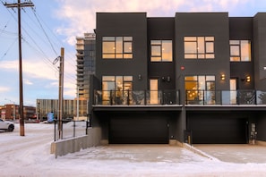Property entrance - New Luxury Townhome 29 (Edmonton)