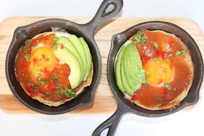 Daily full breakfast for a fee - Hotel Industria (Magdalena de Kino)