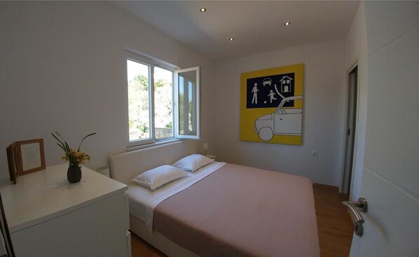 Appartement, 1 très grand lit et 1 canapé-lit, vue mer | Fer et planche à repasser, Wi-Fi gratuit, draps fournis