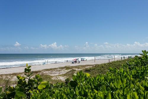 WALK TO BEACH AND HEATED POOL! Beachside Paradise One Block from Ocean!