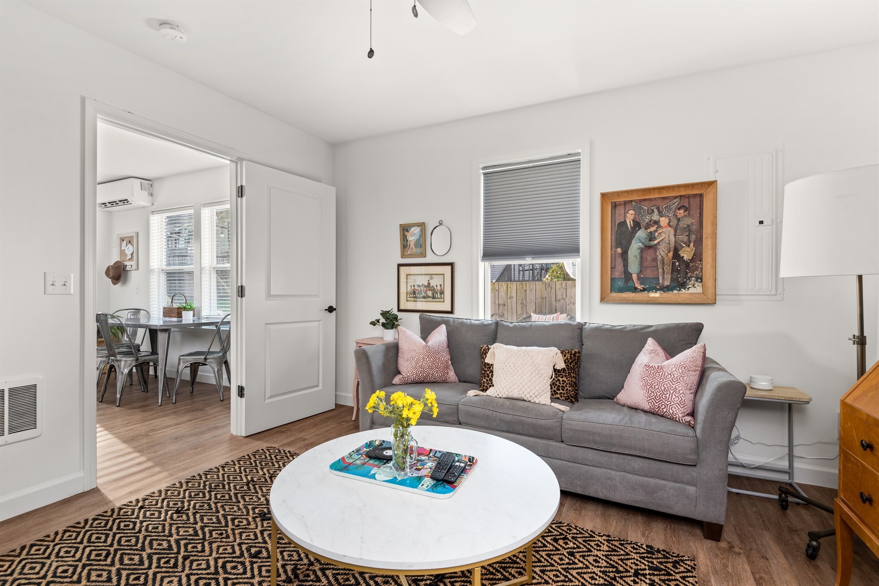 SAVE 30% on 30+ Nights: Great Location, Fenced Yard, Dog Friendly, Fast WIFI
