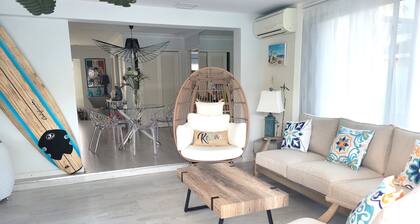 Luxury 3 BR/2 BA retreat with heated private pool and hot tub close to the beach