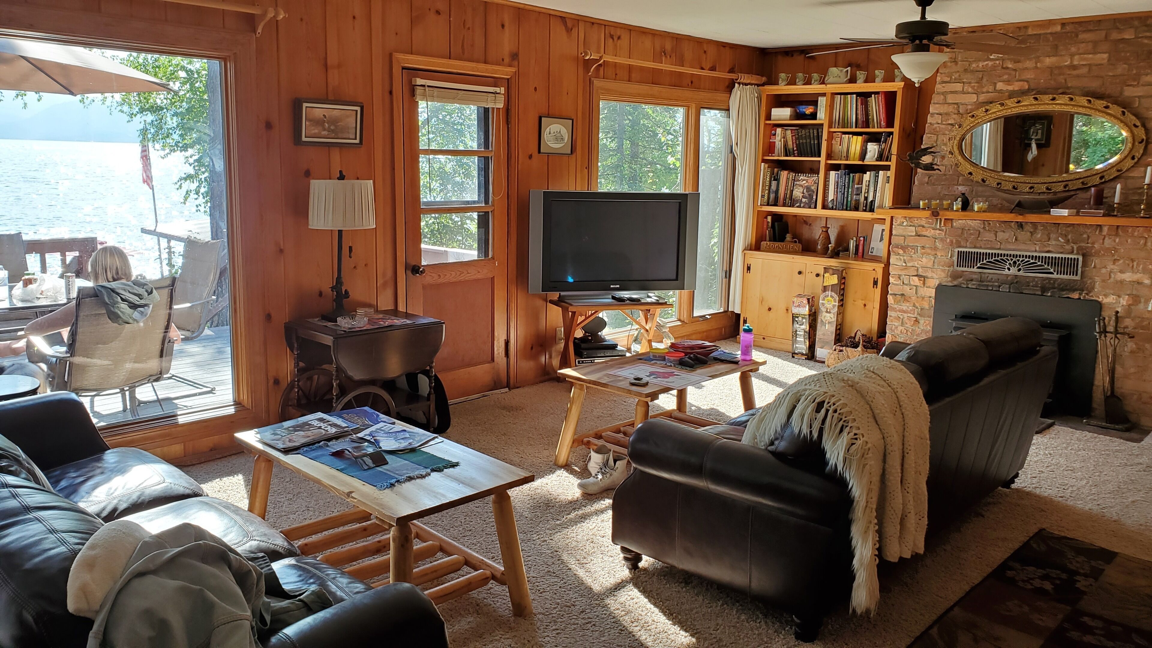 Family Cabin on Beautiful Flathead Lake