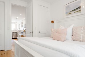 2 slaapkamers, een strijkplank/strijkijzer, gratis wifi, beddengoed