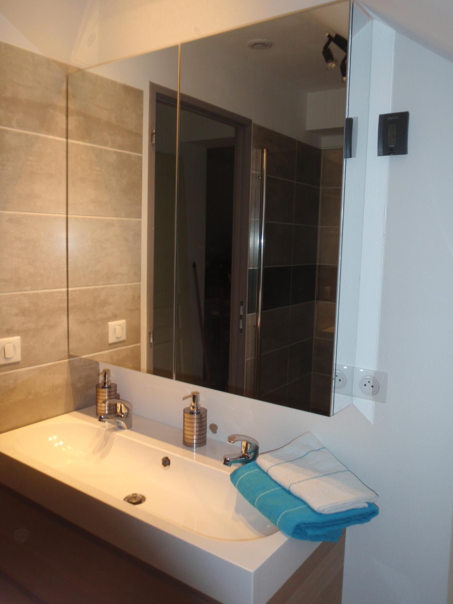 le chalet - spacieux appartement pour 2/3 personnes situé au coeur de la guillestro