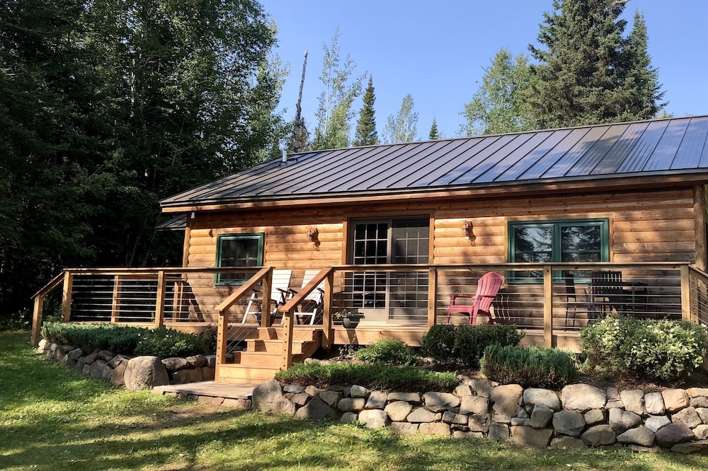Beautiful cabin, two if you wish, on Pike Lake close to Grand Marais
