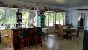 Bar (en la propiedad)