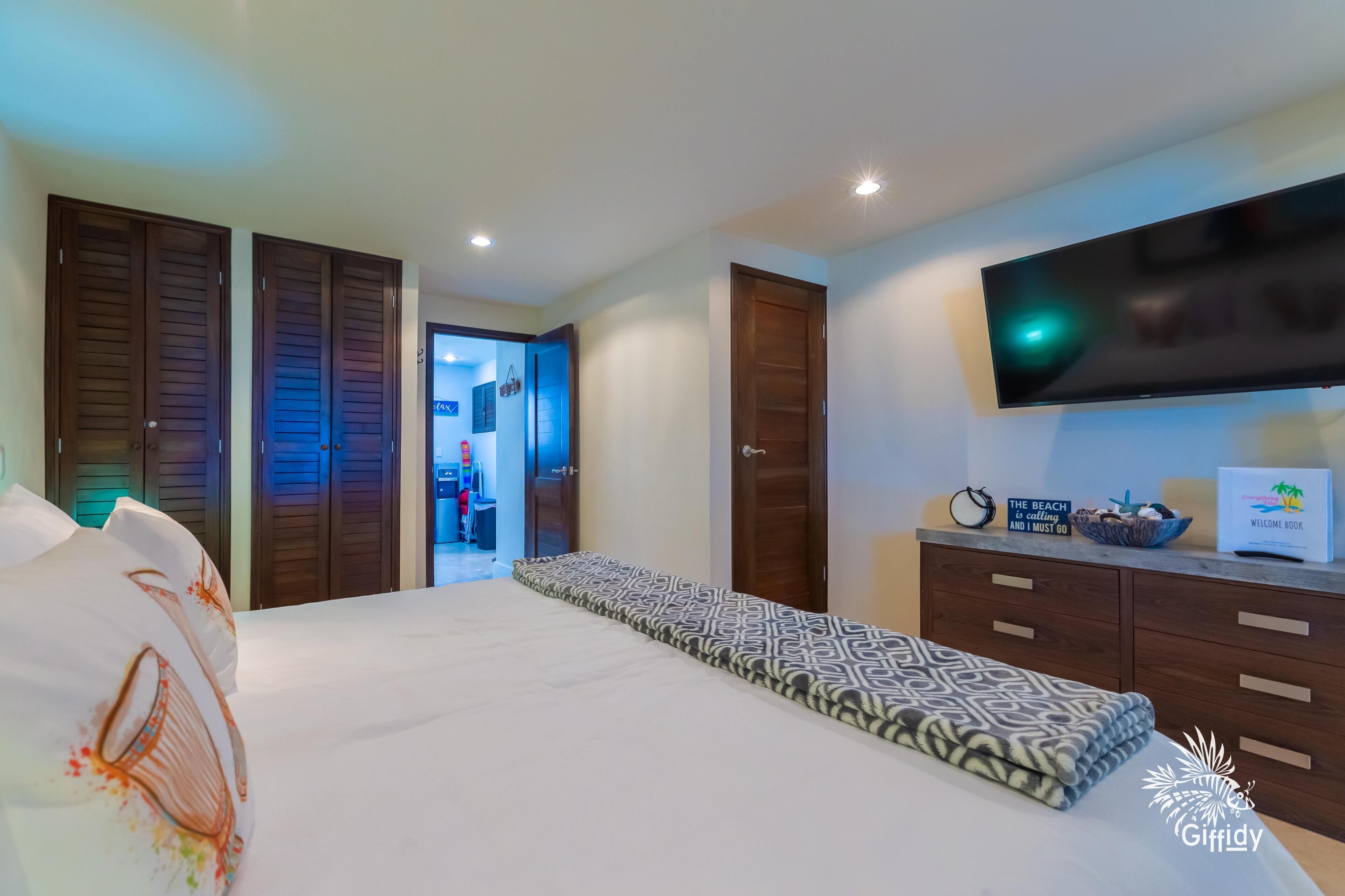 Ocean Front Condo steps away from the Caribbean Sea!