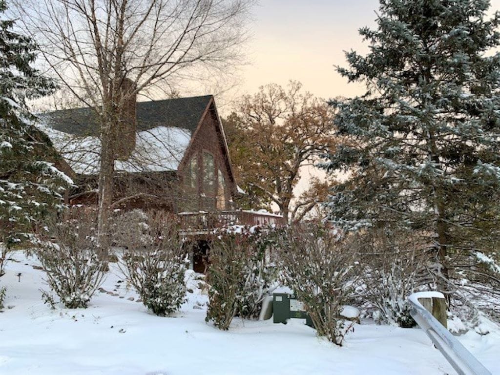 Lodge Home - 2.8 miles to Town - 3  Acres w Views - Fire Pit - Horseshoes