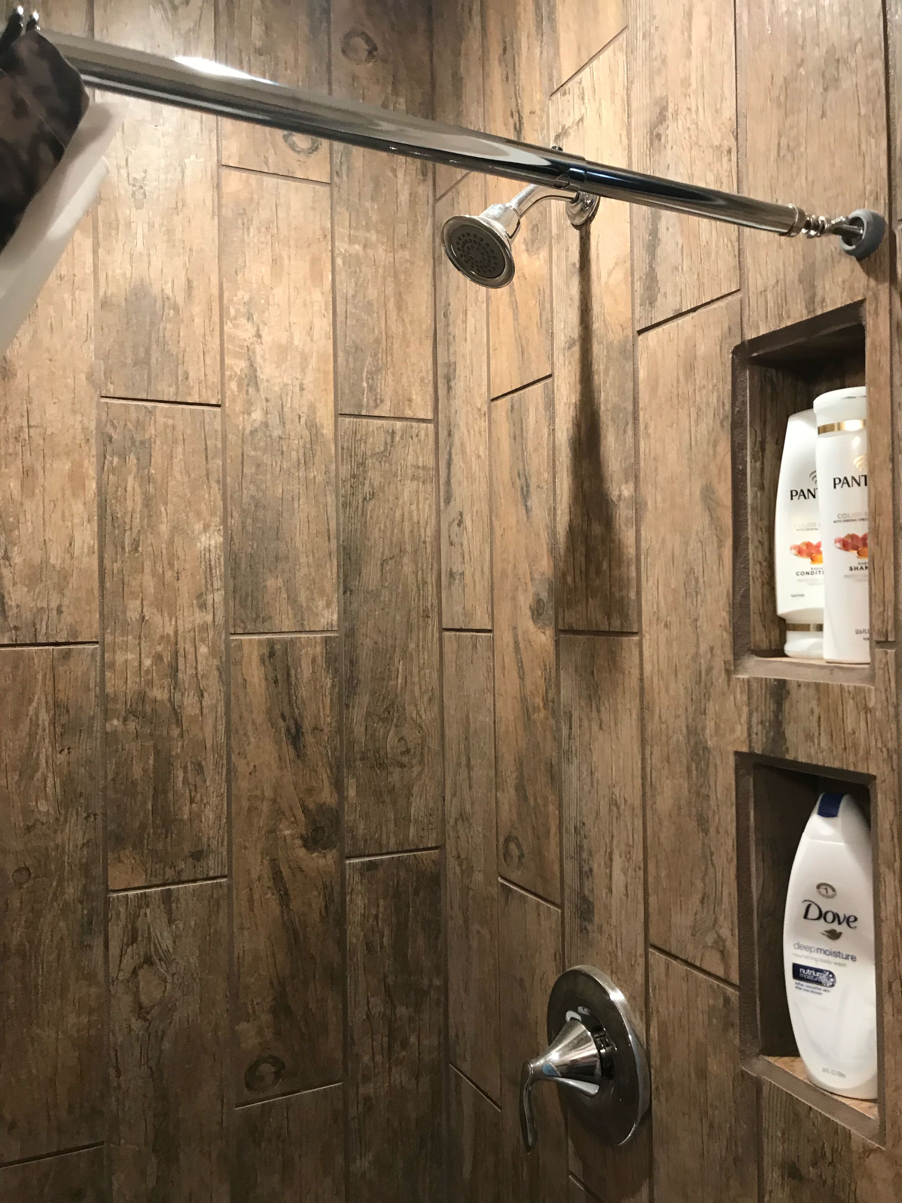 Combined shower/bathtub, hair dryer, towels, soap