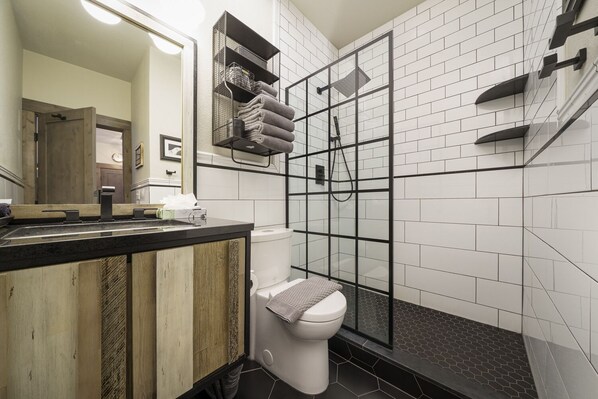 Shower, hair dryer, towels - Mountain-Industrial Getaway - Close to Town! Easy Access to Shuttle! (Breckenridge)
