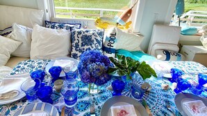 Interior - Bright Beach Cottage, Waterviews, Dog Ok, Honeymoon, Weddings (Biddeford Pool)