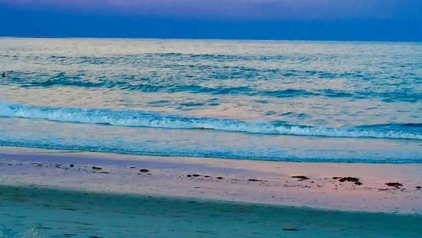 Beach nearby, beach towels - Bright Beach Cottage, Waterviews, Dog Ok, Honeymoon, Weddings (Biddeford Pool)