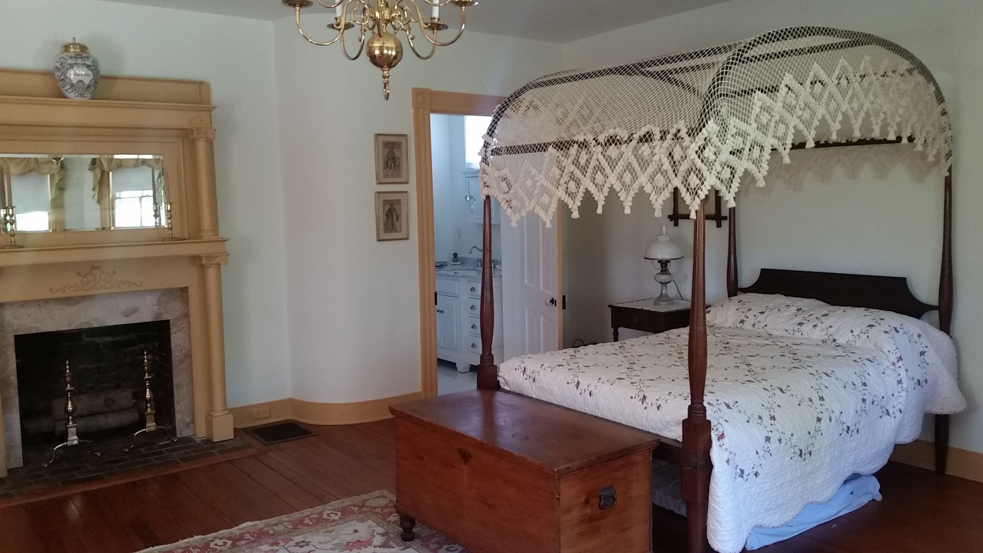 Pet Friendly, EV charger, Magnificently restored estate, close to attractions 