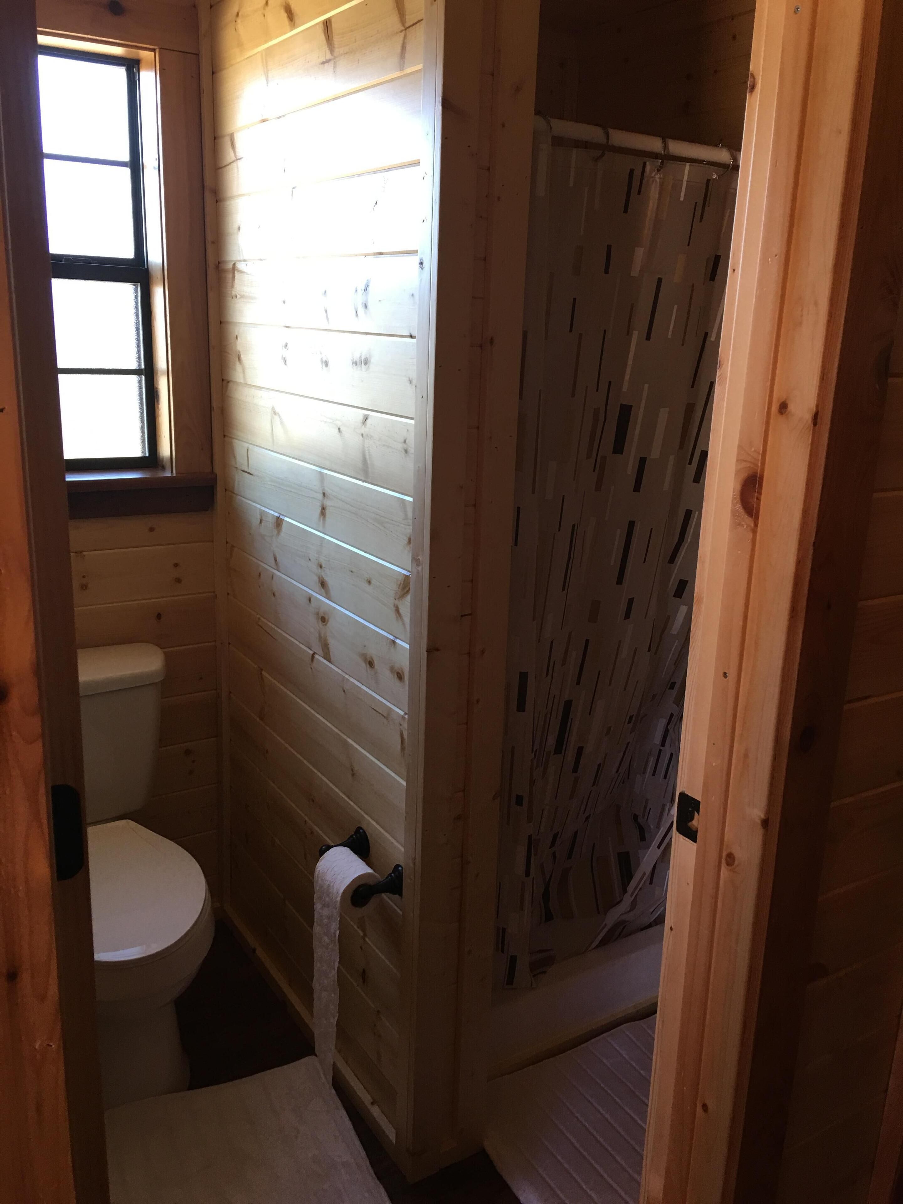 Crooked Creek Ranch Cabin 2