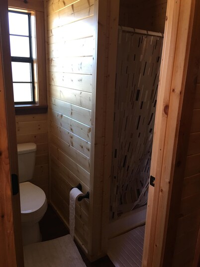 Crooked Creek Ranch Cabin 2