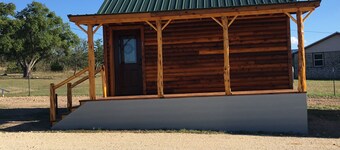 Crooked Creek Ranch Cabin 2