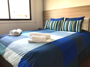 2 bedrooms, iron/ironing board, WiFi, bed sheets - NEAR BEACH(!) 2BR STYLISH APT NEAR CITY CENTRE (Limassol)
