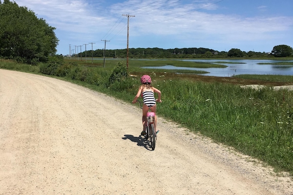 Kids will love the freedom of riding to the beach and general store!