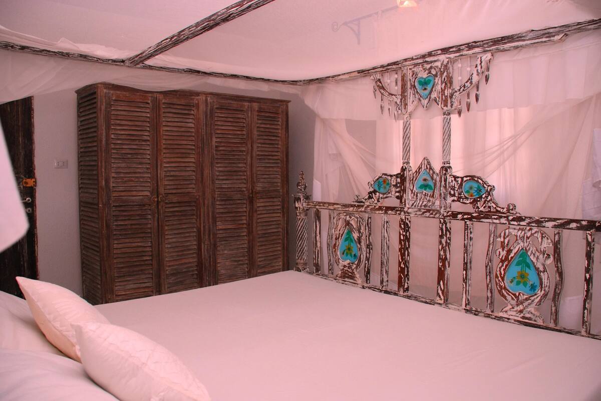Deluxe Double Room Single Use, Garden View