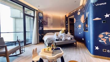 1 bedroom, minibar, in-room safe, desk