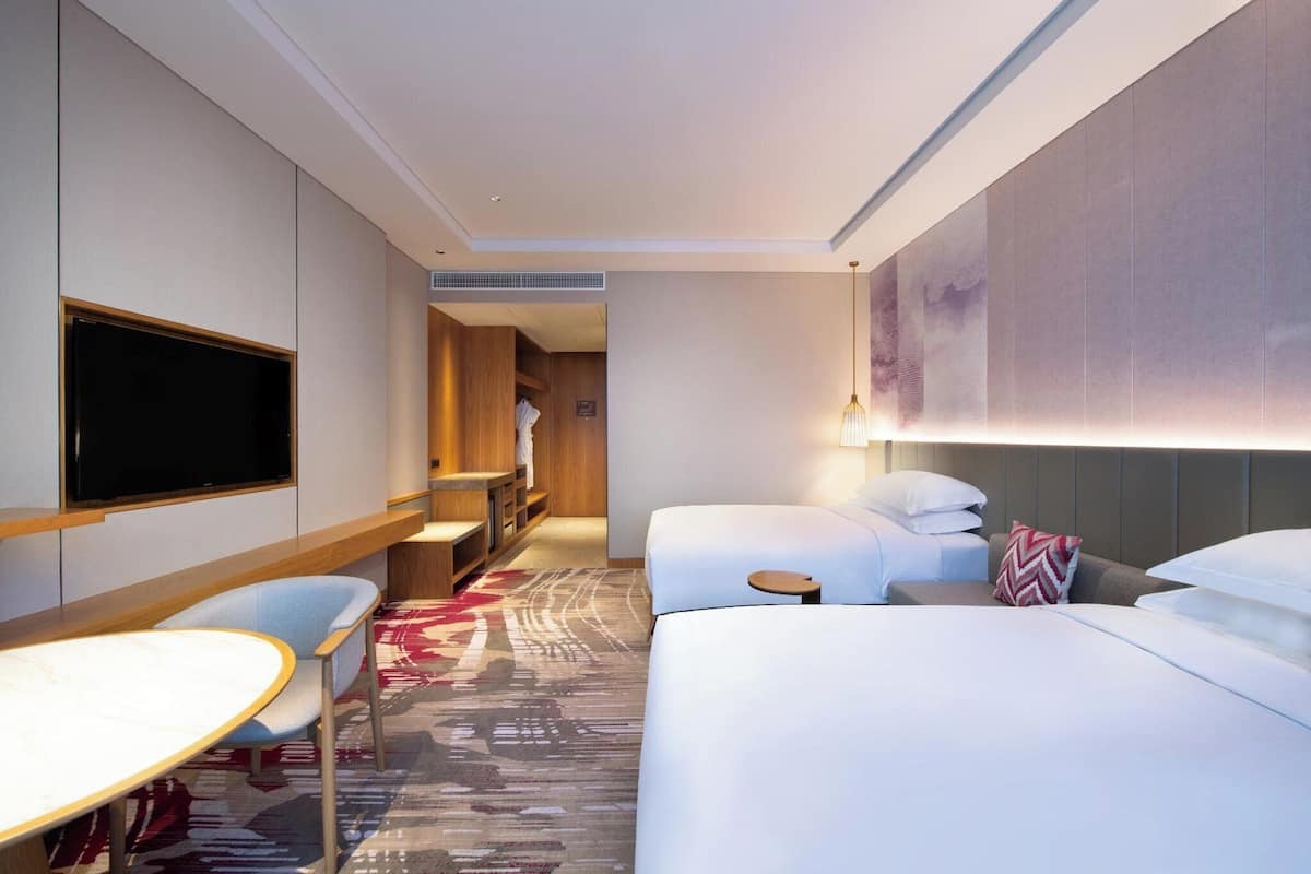 1 bedroom, minibar, in-room safe, desk