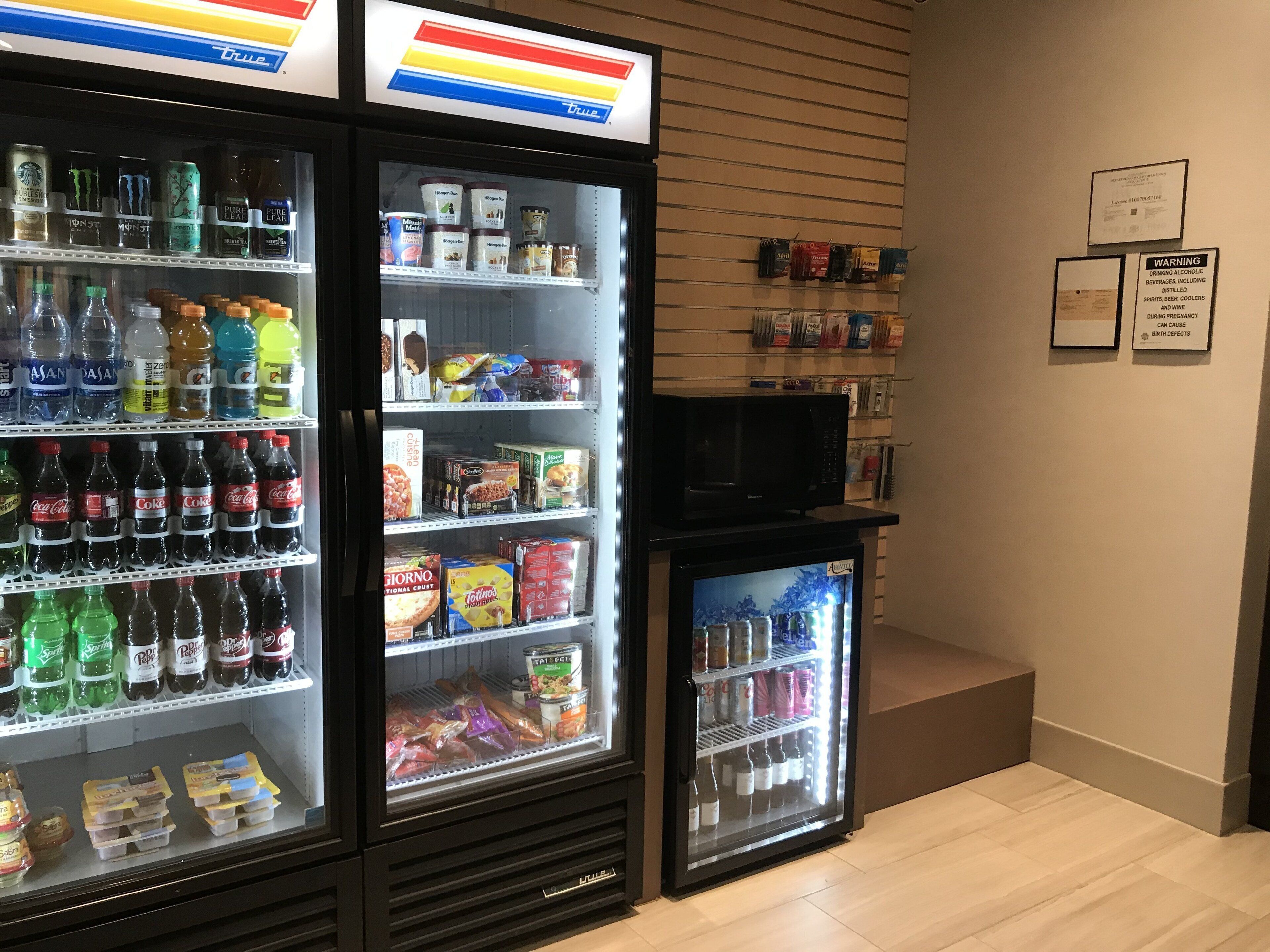 Photo - Holiday Inn Express & Suites Phoenix - Airport North by IHG