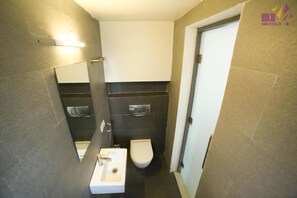 Bathroom - M3 Boutique Hotel (Madurai)