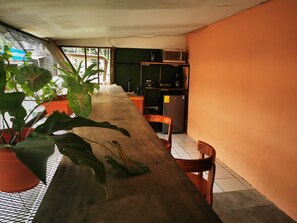 Tägliches kontinentales Frühstück (5 USD pro Person)