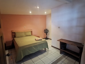 Comfort-Zimmer | Hochwertige Bettwaren, Pillowtop-Betten, kostenloses WLAN, Bettwäsche