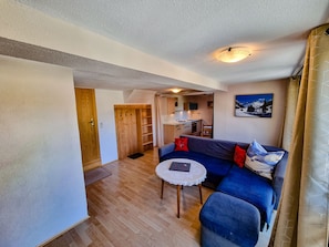 Apartment, 1 Bedroom (incl. EUR 35 cleaning fee per stay) | Living area - Haus Bergheim (Sankt Leonhard im Pitztal)