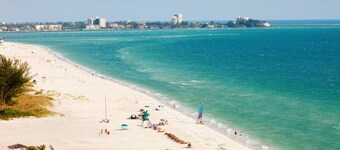 Lido Breeze - 1/2 Block From Beach - Piscine privée