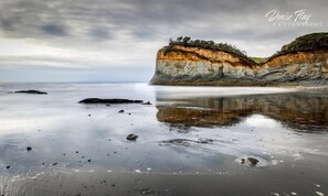 Sun-loungers, beach towels
