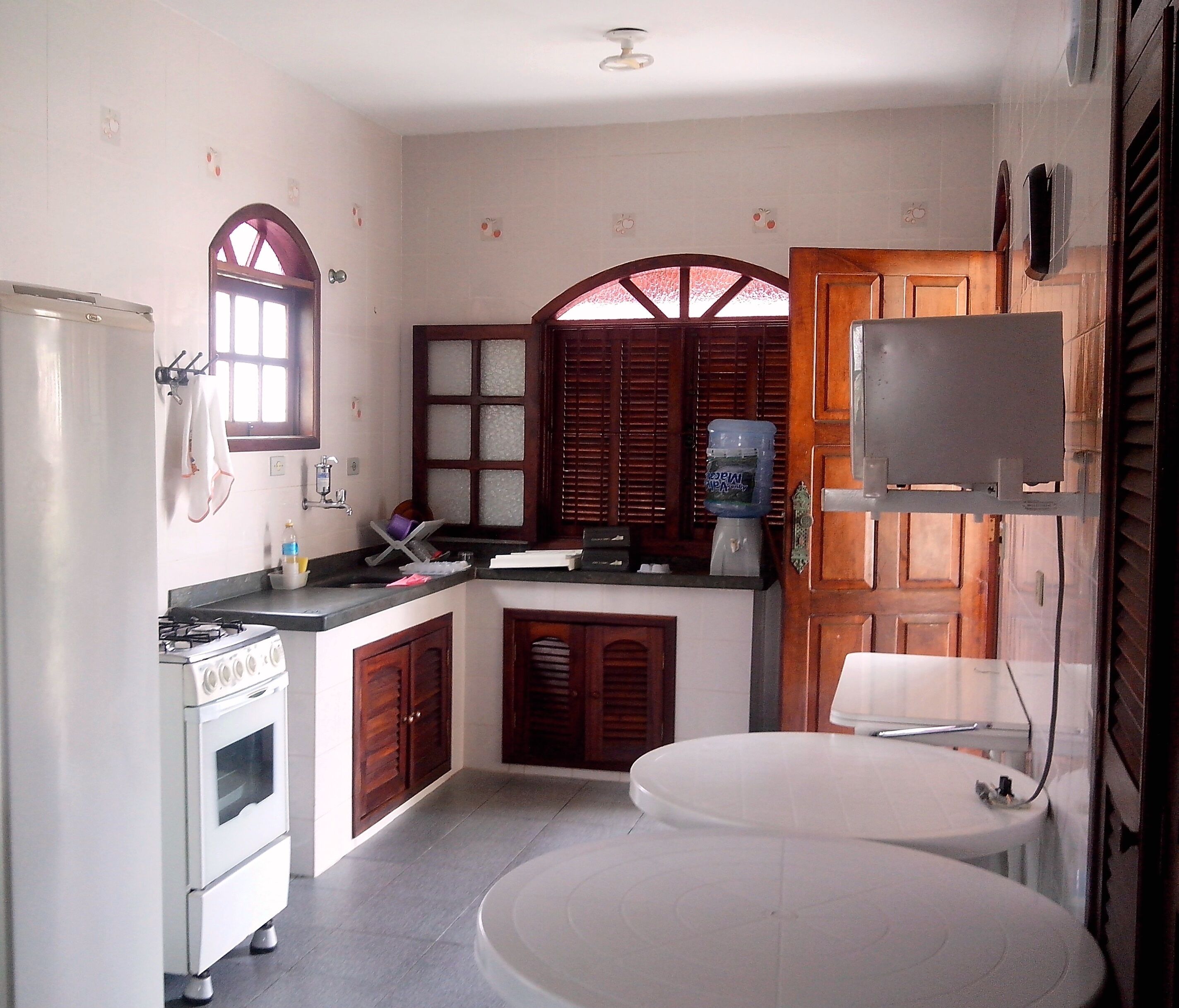 Saquarema - Beautiful House with Pool + Barbecue + WIFI !! 500m from the beach