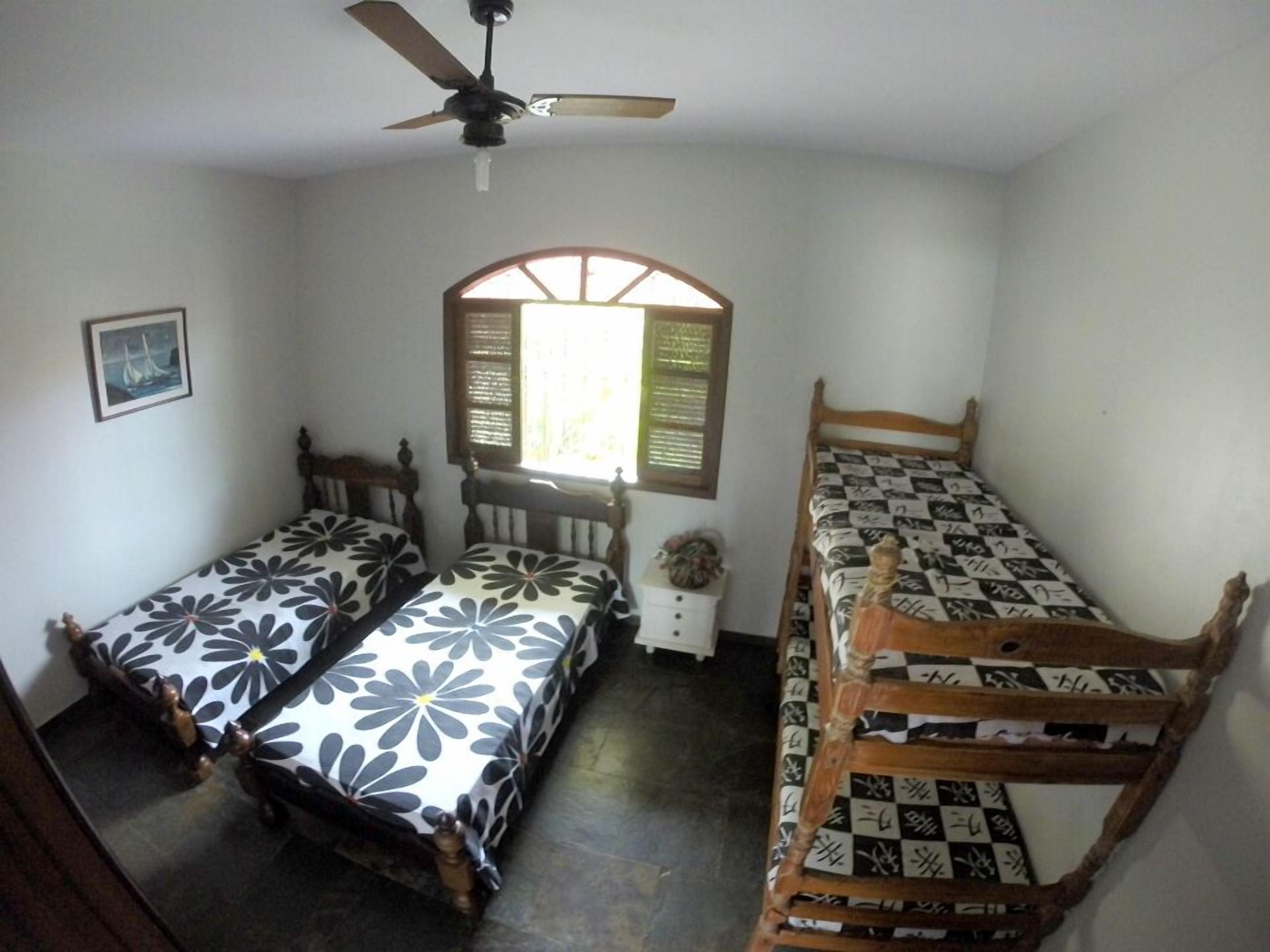 Saquarema - Beautiful House with Pool + Barbecue + WIFI !! 500m from the beach