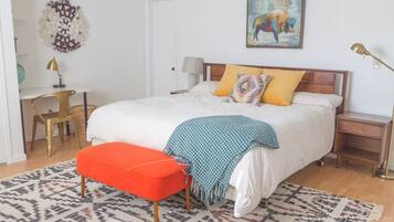 3 habitaciones, escritorio, tabla de planchar con plancha y wifi gratis