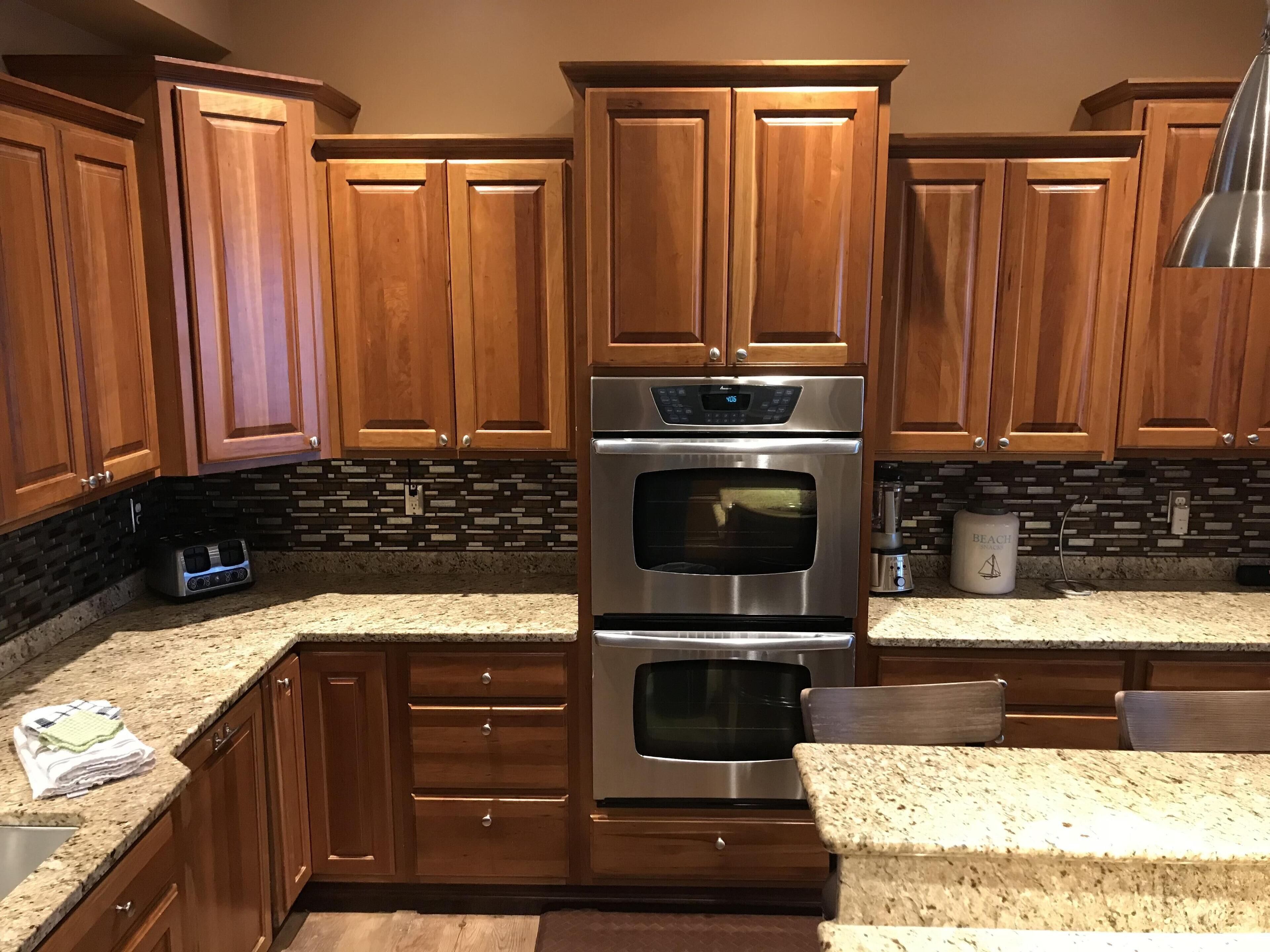 Gorgeous Chalet on Superior - Snowmobile/ATV Trails 100 yds from the Front Door!