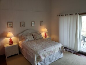 5 bedrooms, iron/ironing board, WiFi