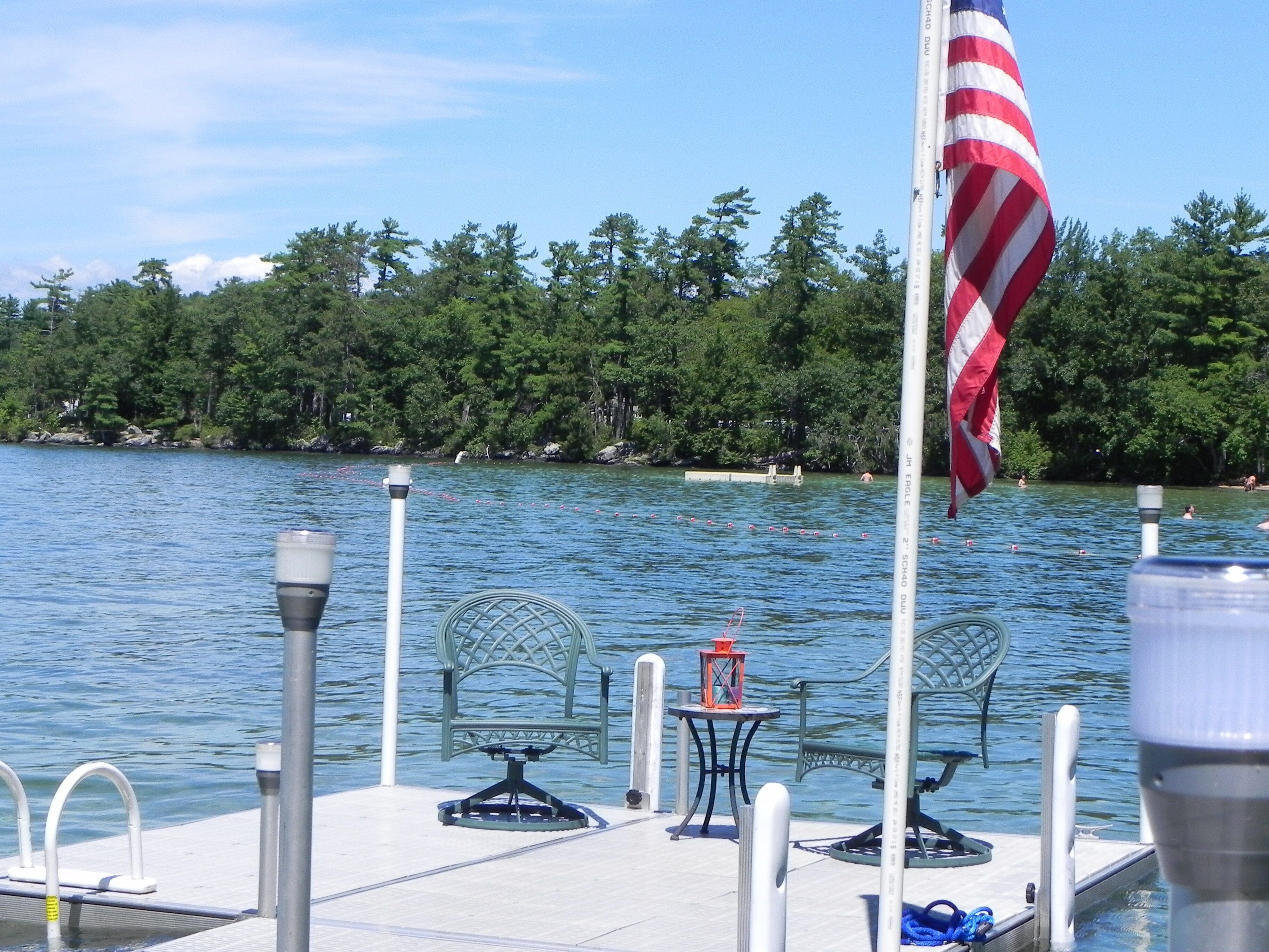 2 BEDROOM COTTAGE ON LAKE WINNIPESAUKEE, BEAUTIFUL BEACH, BREATHTAKING SUNSETS!