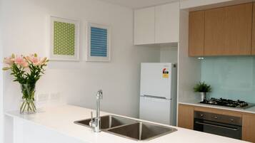 Microwave, stovetop, dishwasher