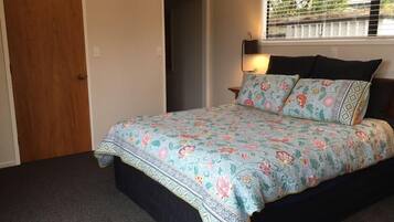 4 bedrooms, iron/ironing board, travel cot, free WiFi