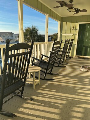 Property grounds - Peaceful Channel View! Short walk to Public Beach access. No student groups. (North Myrtle Beach)