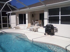 حمّام سباحة خارجي