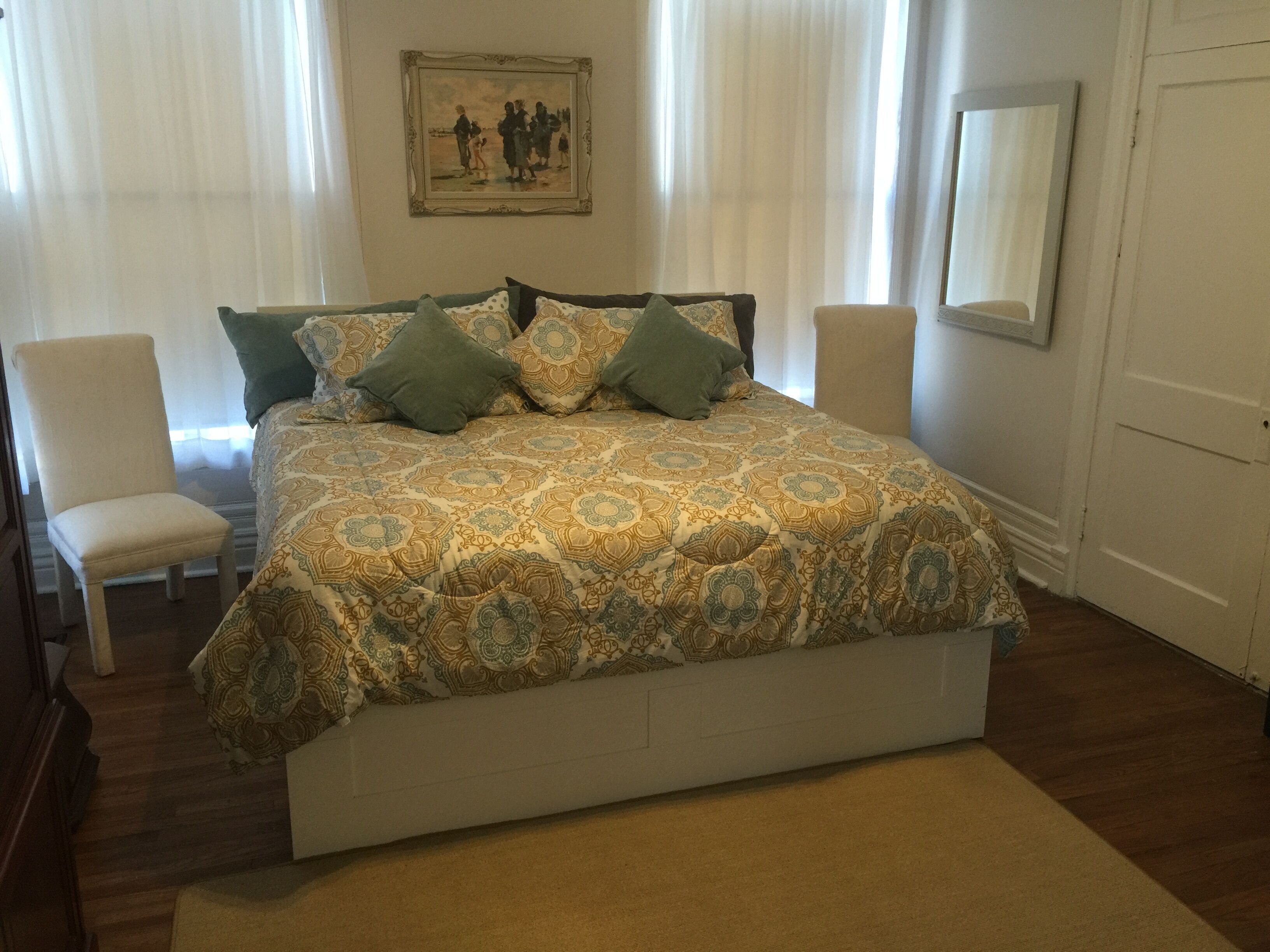 Historic Queen Anne Home In The Heart Of Port Huron