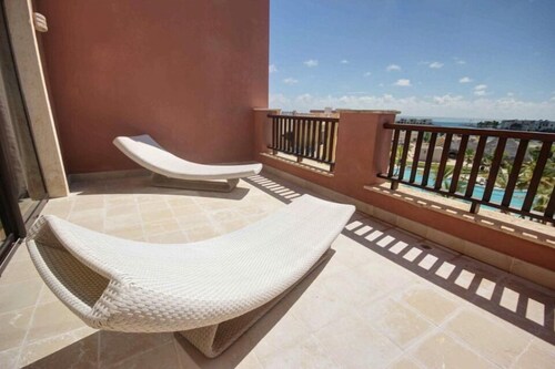Unique Ocean View Penthouse 1 bedroom, 1 bathroom 1,540 sq/ft in CAP CANA