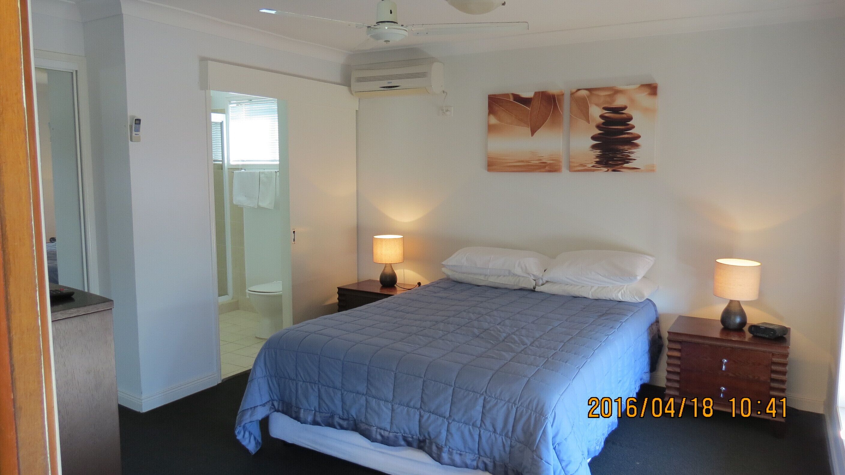 SUNSHINE WATERS - Large Waterfront — image 14