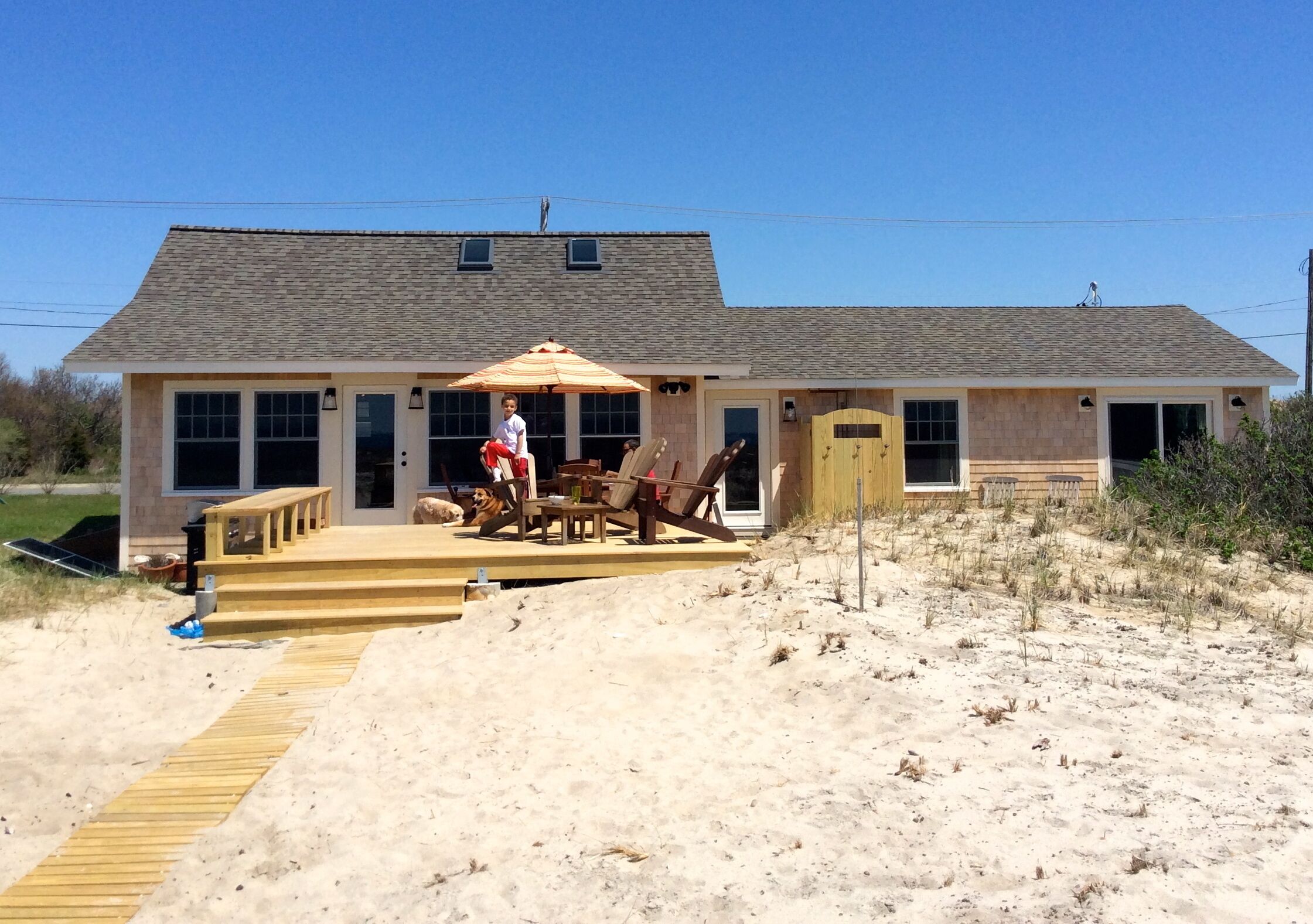 1928 Waterfront  Renovated Summer Cottage