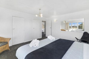 Bedroom - Thermal Adventure - Plunge Pool, Sleeps 11 (Rotorua)
