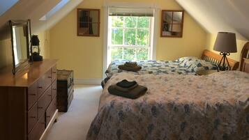 10 bedrooms, in-room safe, free WiFi, bed sheets