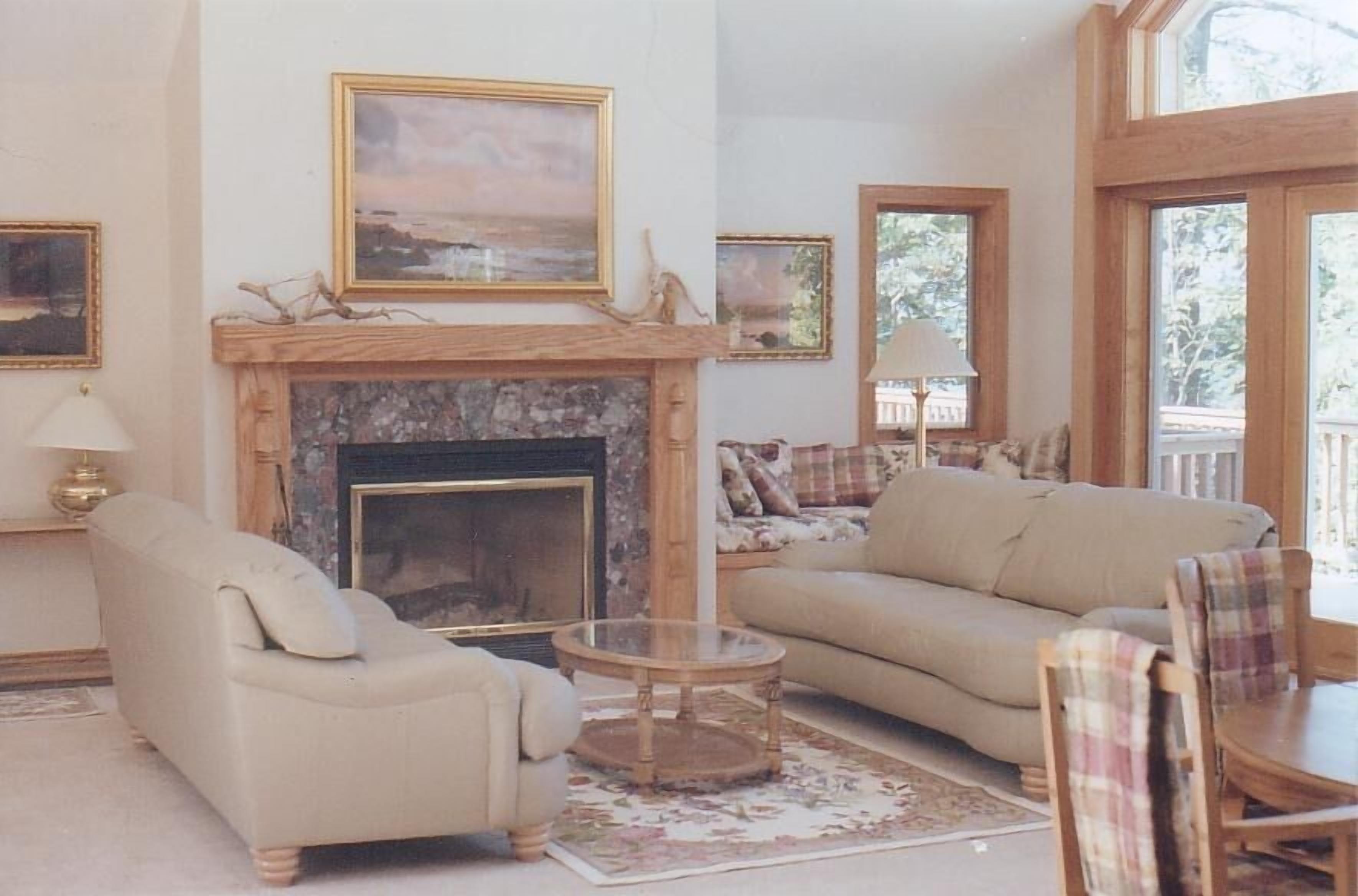 Beautiful Lake Michigan Beachfront Cottage